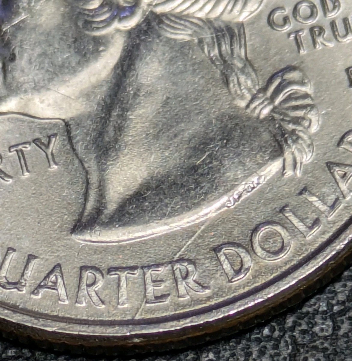 1999-P 25c Connecticut State Quarter DIE CRACK Error Shiny