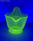 Uranium Glass Green Juicer Reamer & 2 Cup Measuring Cup Set UV Reactive Vintage