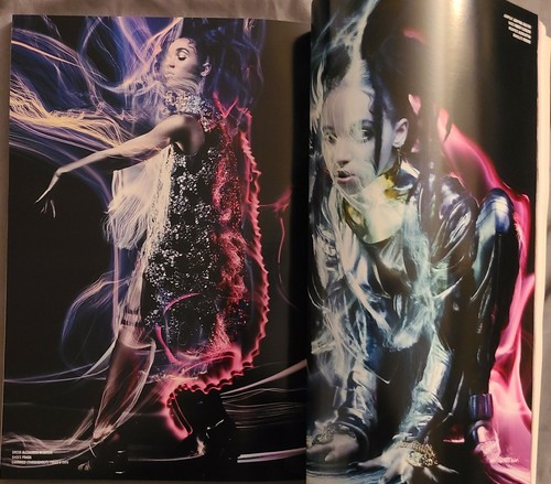 Miley Cyrus V Magazine #91 (Fall 2014) Kylie Jenner FKA Twigs Gigi Hadid - 第 11/12 張圖片