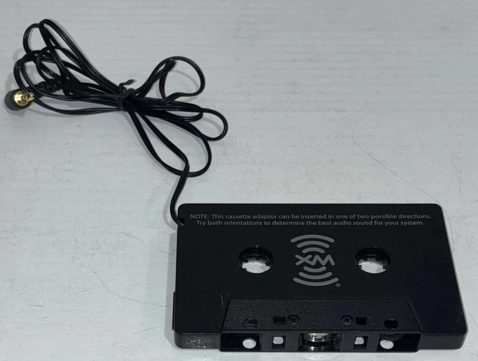 Lote de cassette y adaptador de CC con base estéreo para automóvil antena magnética satélite XM Foto 2 de 4