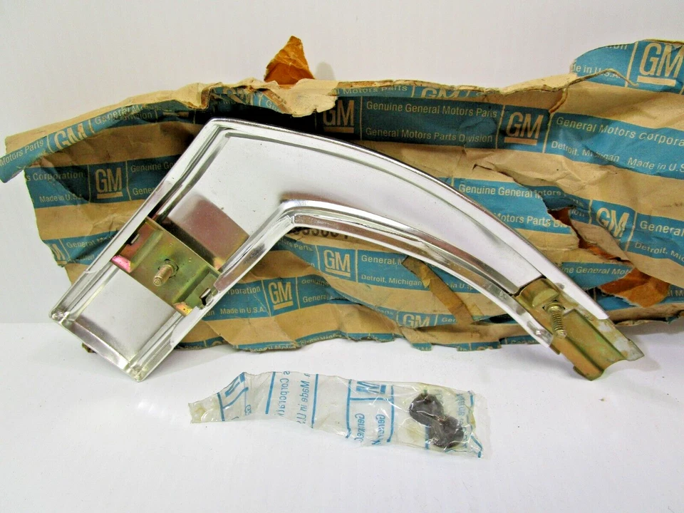 Chevrolet Estate Station Wagon 1969 nuevo de lote original lado superior moldura delantera derecha #3953684 Foto 4 de 4