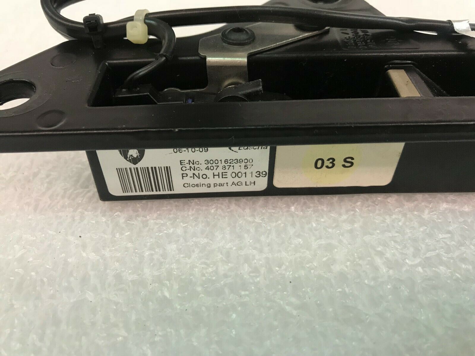 LAMBORGHINI GALLARDO SPYDER LEFT TOP LATCH MICRO SWITCH SENSOR OEM 407871157A
