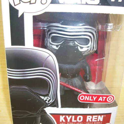 Funko Pop Star Wars Kylo Ren The Force Awakens Target Exclusive #77 Bobblehead