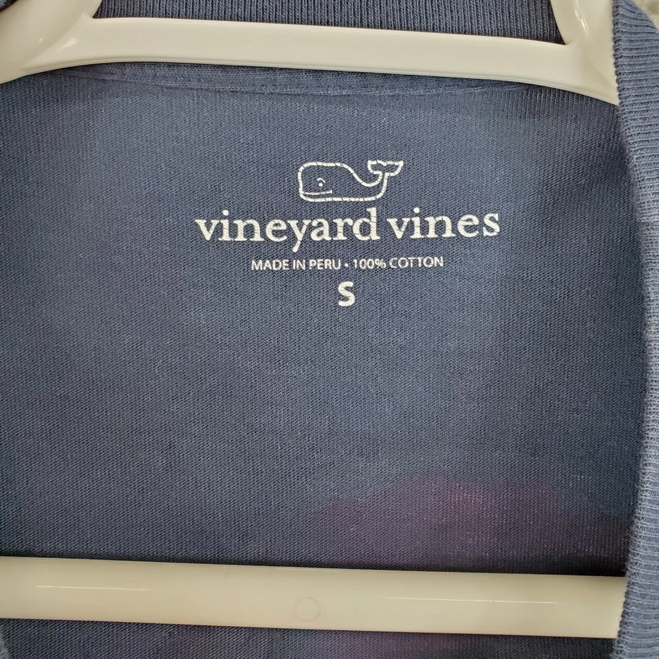 Vineyard Vines Mens Small Long Sleeve Santa Whale Happy Holidays 2016 Shirt - Image 2 of 4