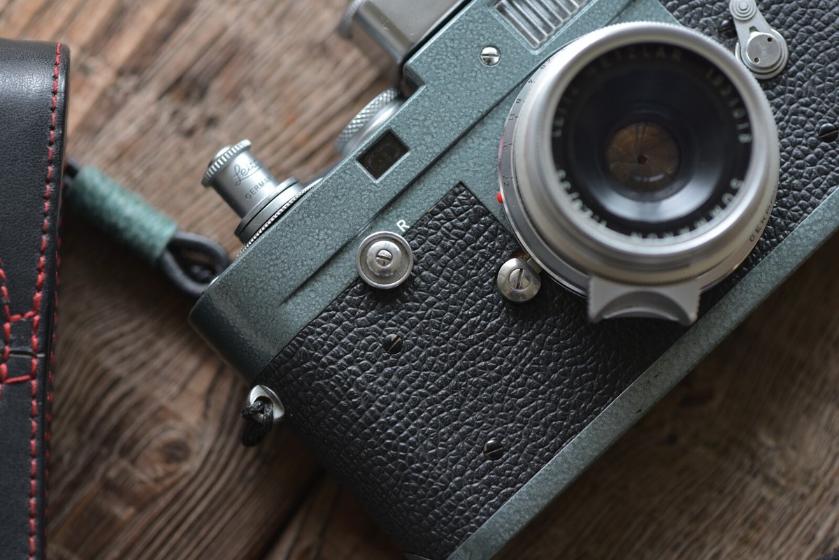 LEICA M2 HAMMERTONE GREY REPAINT WITH SILVER PARTS (BODY+ LEICA M2 HAMMERTONE GREY REPAINT WITH SILVER PARTS (BODY+