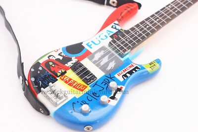 RGM36 Red Hot Chili Peppers Michael Balzary Floh Miniaturgitarre 10''