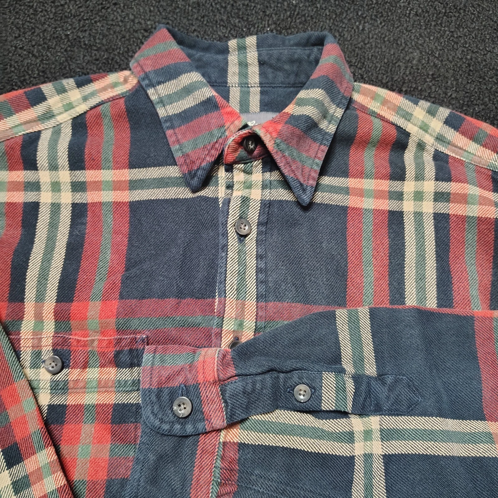 Eddie Bauer Red Plaid Flannel Shacket Jacket 100% Cotton Shirt Men’s Medium