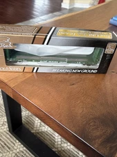 True Line Gold Series Trains HO #16400 #302021 British Columbia Flatcar