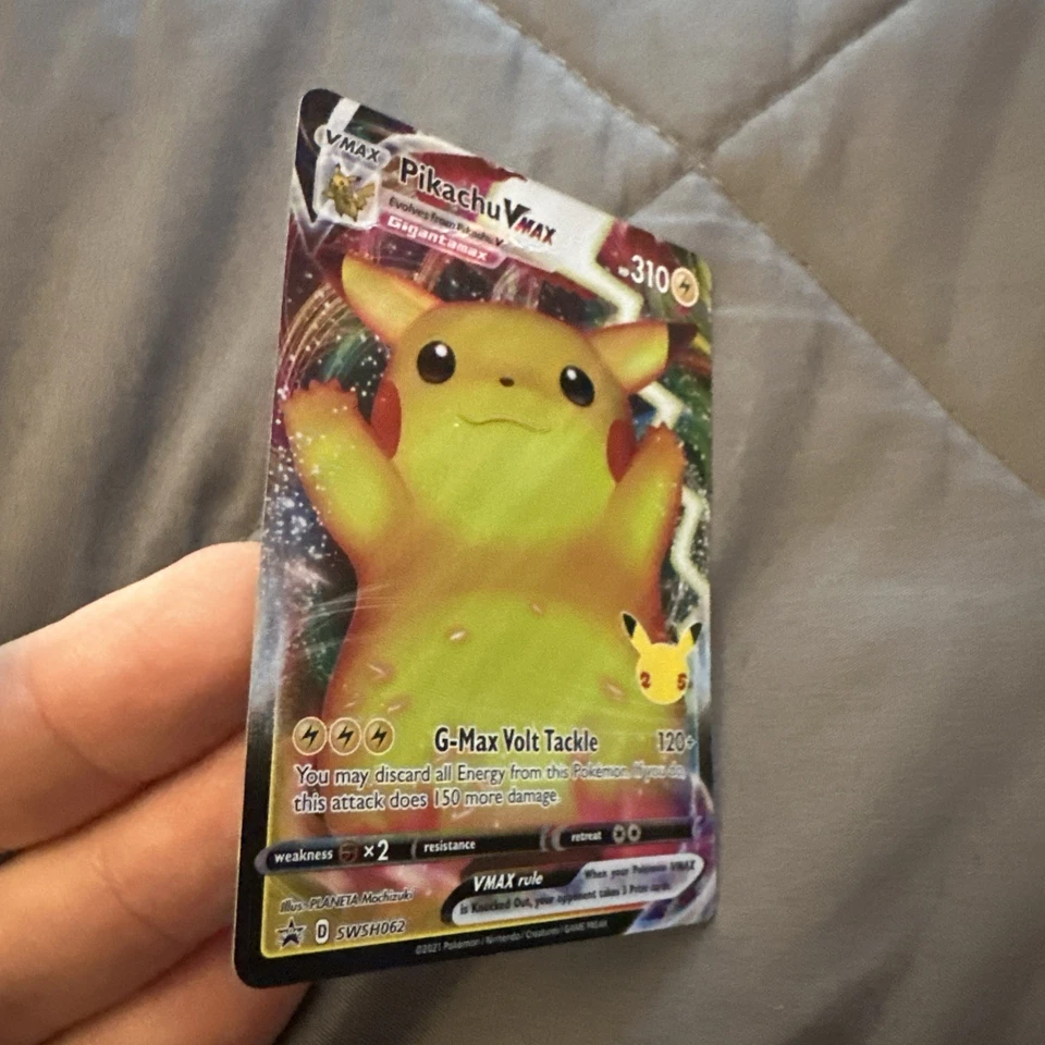 Pikachu VMAX SWSH062 SWSH: Sword & Shield Promo Cards Holo - Image 3 of 4
