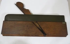 ANTIQUE MID 1800'S AUBURN TOOL CO. AUBURN N.Y. 3/16" WOOD SPECIALTY PLANE 