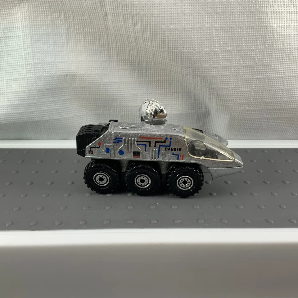 Vintage Hot Wheels Action Command Radar Ranger Metalflake Silver Die Cast - Image 3 of 4