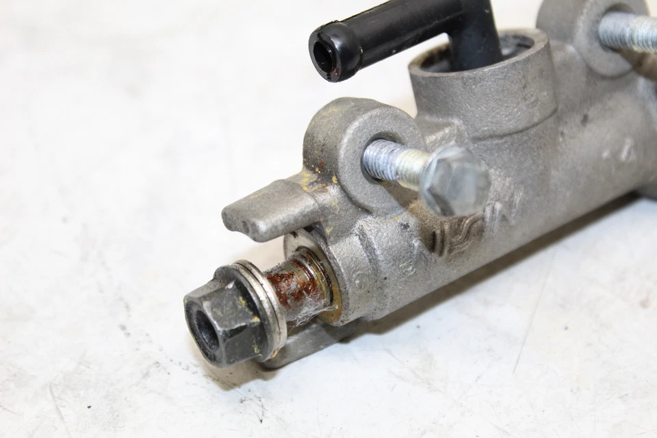 1996 Honda Cbr600f3 freio traseiro cilindro mestre com reservatório - Imagem 2 de 4