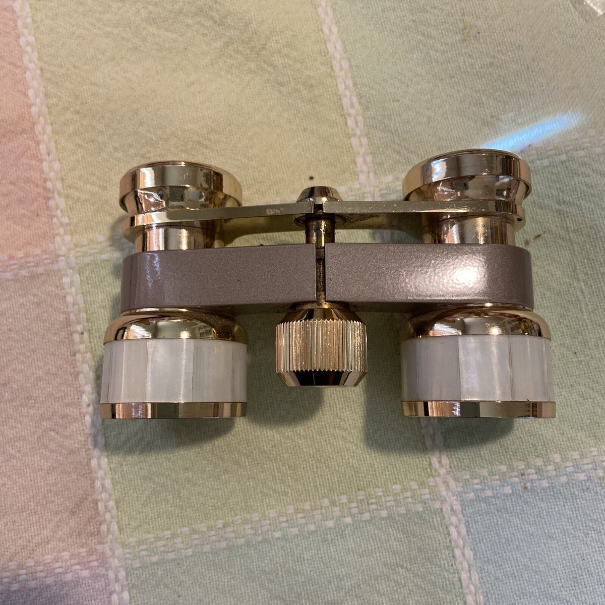 Vintage Opera Glasses Mother Of Pearl Made In Japan .Pat.p Vintage Opera Glasses Mother Of Pearl Made In Japan .Pat.p