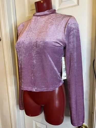 NWT MADDEN GIRL Long Sleeve Cropped Open Back -Mock Neck Top -Size XS- MULBERRY - Picture 2 of 10