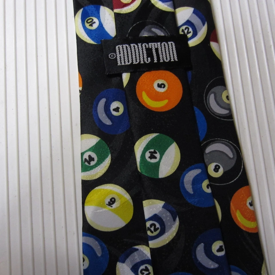 Corbata de cuello tradicional negra Addiction Men Billar Ball nueva sin etiquetas 100 % poliéster Foto 2 de 4