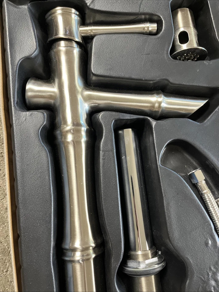 Grifo de llenado de recipiente Danze South Sea de una sola manija níquel cepillado nuevo D225045 Foto 2 de 4