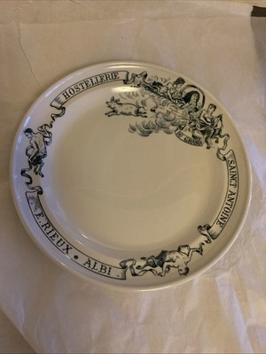 Vtg Hostellerie Du Grand Saint Antoine E. Rieux Albi France Hotel Plate Pigs Fly