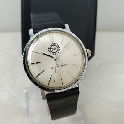 VINTAGE UAW (UNITED AUTO WORKERS) MECHANICAL HANDWIND 17 JEWELS MEN'S WATCH 