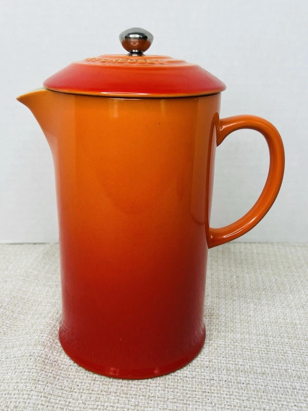 Le Creuset Stoneware French Press Coffee Maker Volcanic Flame Orange Excellent
Opens in a new window