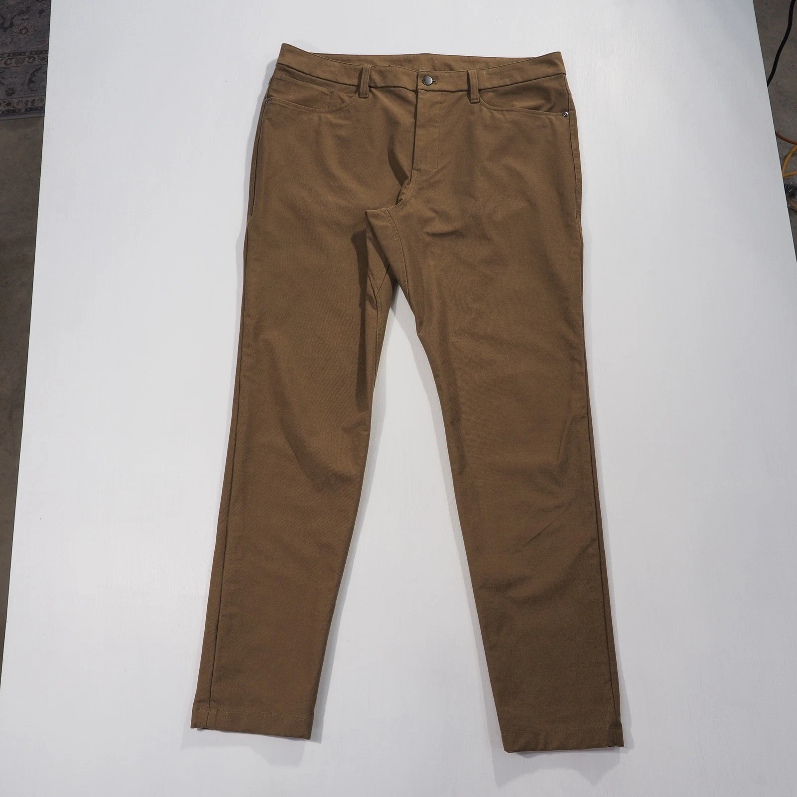 Lululemon ABC 5 Pocket Pant Mens 36 Brown Classic Fit Utilitech Stretch Work