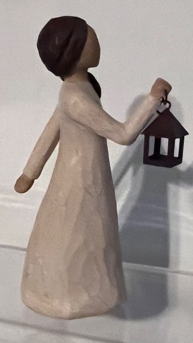 Willow Tree Angel Of Hope Figurine Carrying a Light By Susan Lordi - Picture 4 of 6