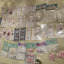 Lot of 40 Appliqu s with Flowers, Bows
