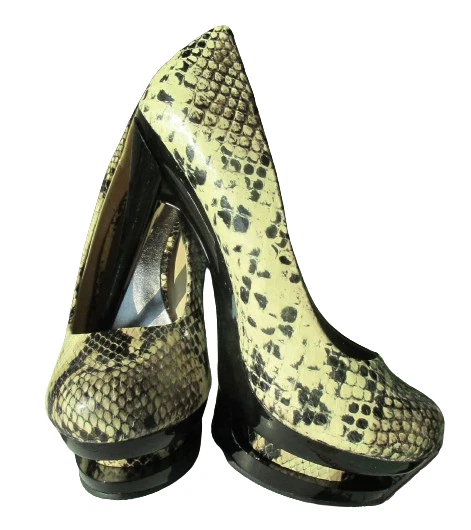 Zapatos de salón Bonnibel beige piel de serpiente (PU) Reggie-3 5" tacón de aguja con plataforma de 2" Foto 2 de 4