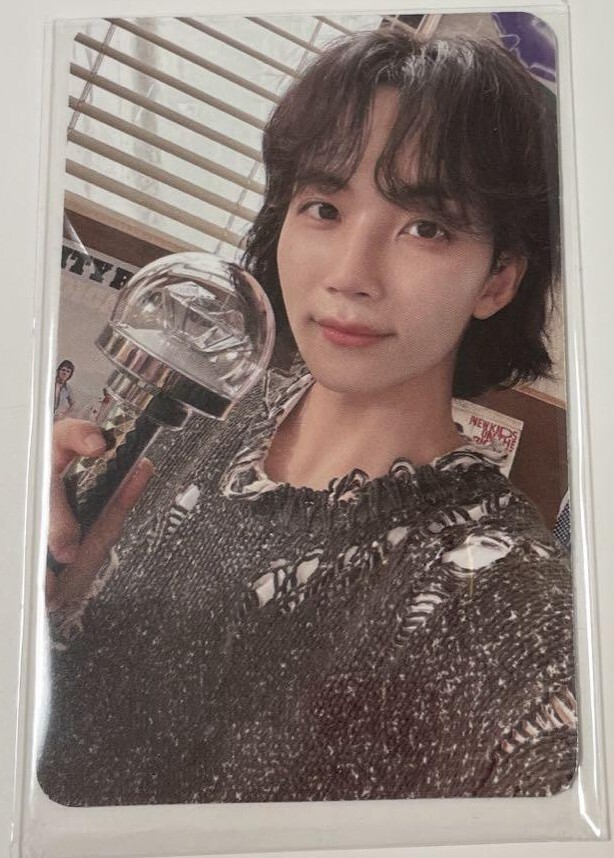 SEVENTEEN TOUR FOLLOW FC CARAT ZONE LTD OFFICIAL PHOTO CARD SEVENTEEN TOUR FOLLOW FC CARAT ZONE LTD OFFICIAL PHOTO CARD