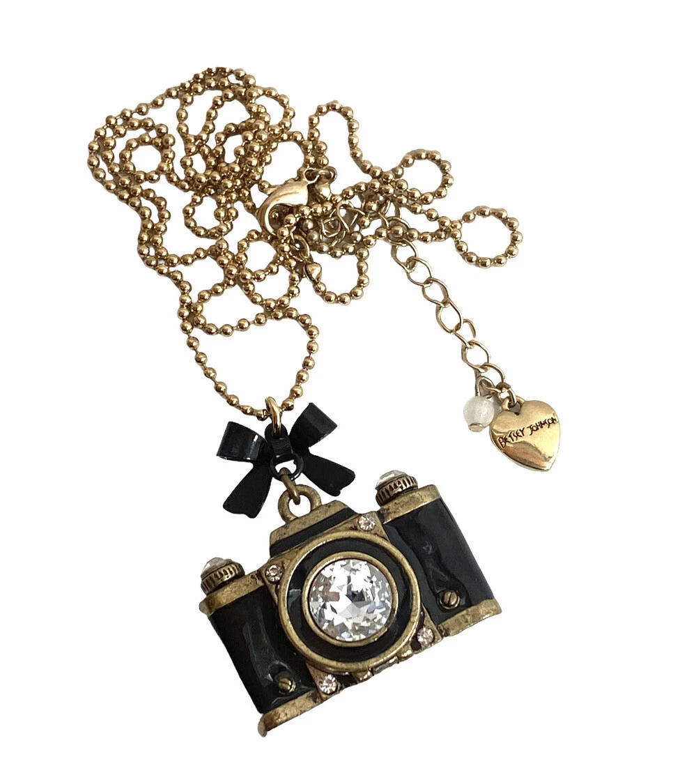 Betsey johnson camera necklace deals