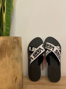 vans cross strap sandals