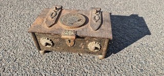 alte geschmiedete Stahlkassette Geldkassette robust stabil Eigenbau um 1930