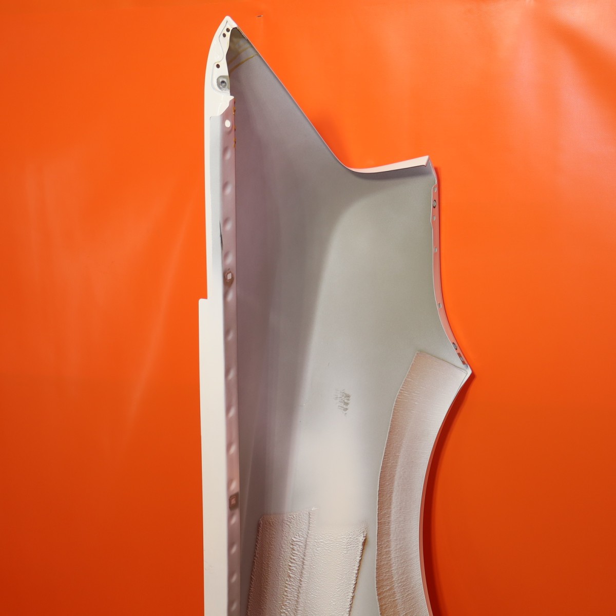 Rolls-Royce Cullinan 2025-2026 Left Fender P/N 41359633689