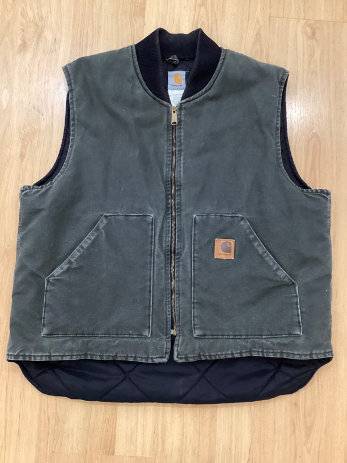 Vintage Carhartt Moss Green Insulated Vest Quilted Lining Men’s Size XL USA