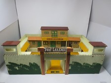 1960s Fort Laramie Bee Gee Toys Wild West US Cavalry for Timpo Britains etc E216