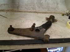 Triangle de suspension Mitsubishi SPACE STAR