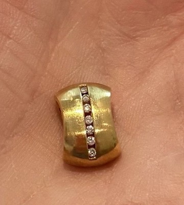 14K Gold Anhänger mit 7 Diamanten 1/2'' lang 2,3 Gramm gebürstete Oberfläche ohne Kette