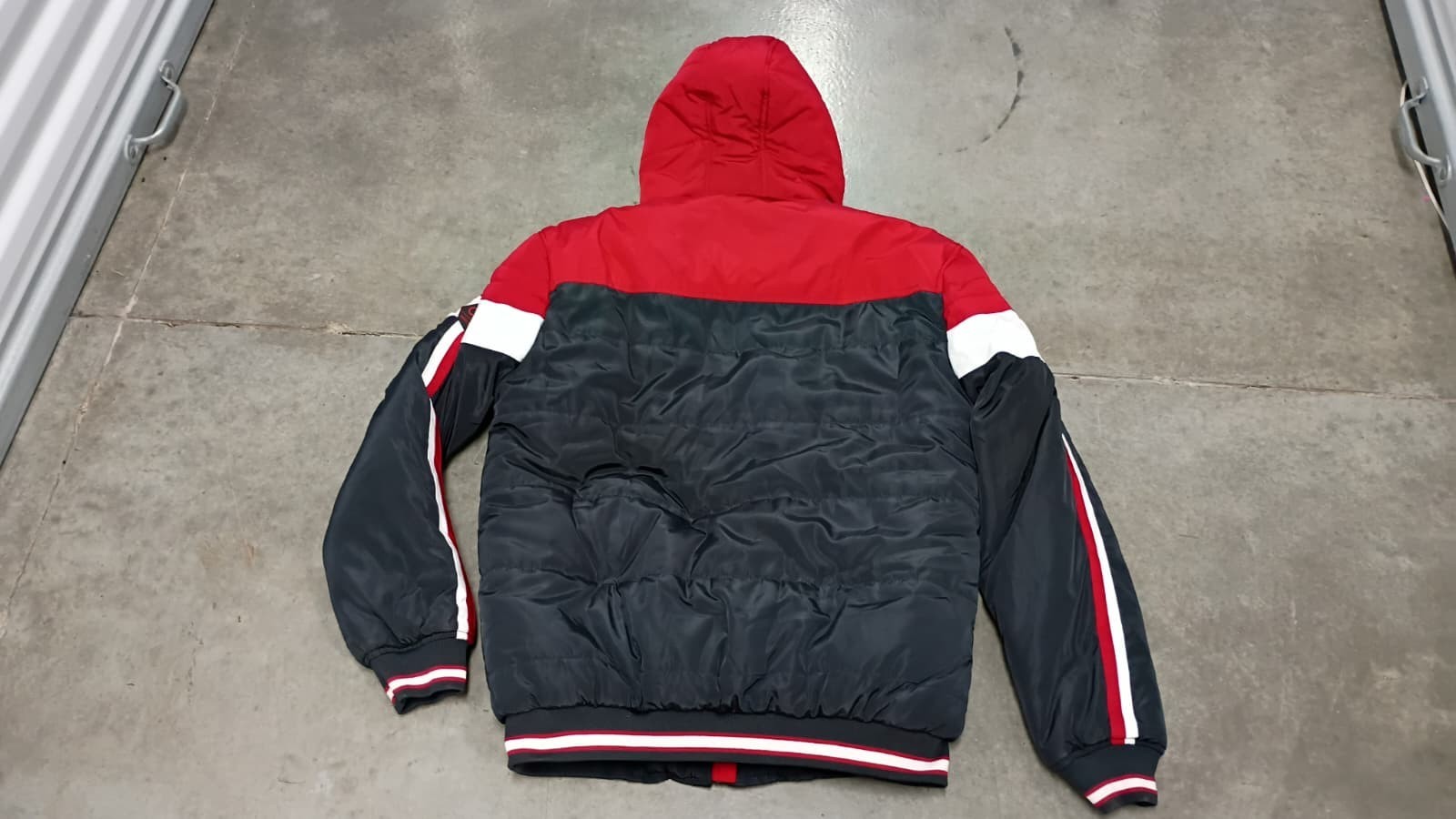 Calvin Klein Puffer Jacket large - image 2
