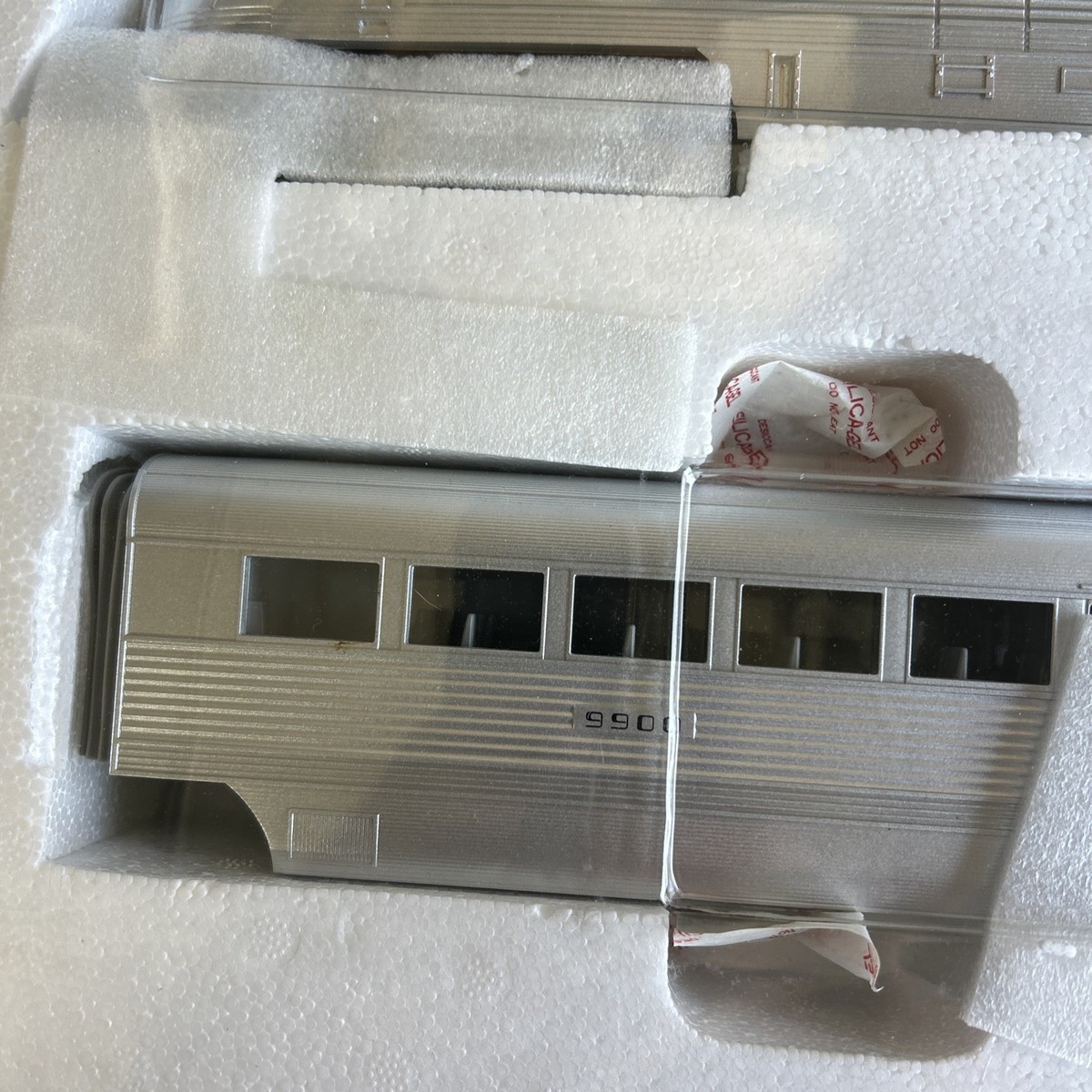 Buy MTH 30-2186-1 Burlington Pioneer Zephyr Set Proto Sound S61