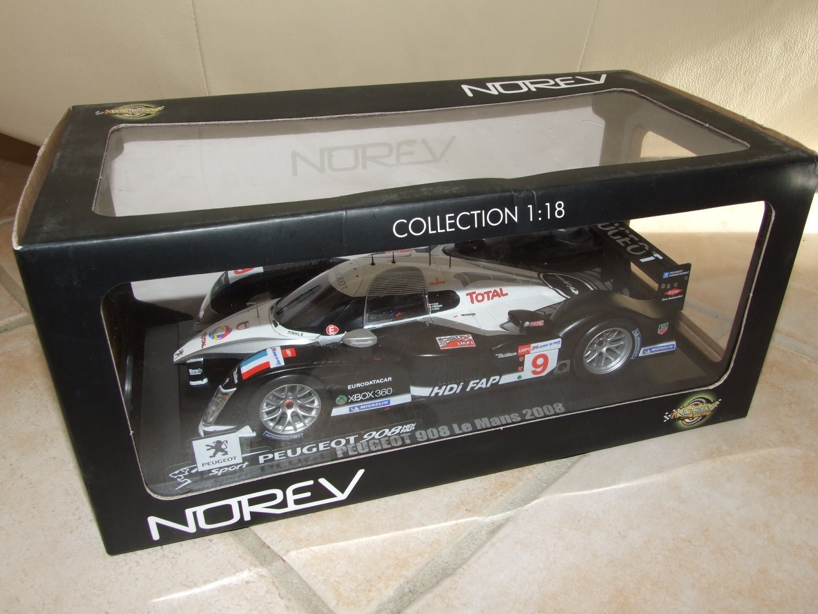 PEUGEOT 908 N°9 LE MANS 2008 NOREV 1 18 Arrivée 3ème PEUGEOT 908 N°9 LE MANS 2008 NOREV 1 18 Arrivée 3ème
