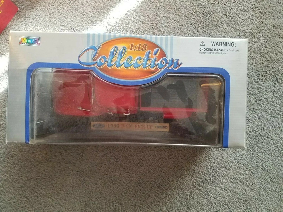 Welly collection 1:18 scale 1956 F-150 Ford Pickup  - Image 3 of 4