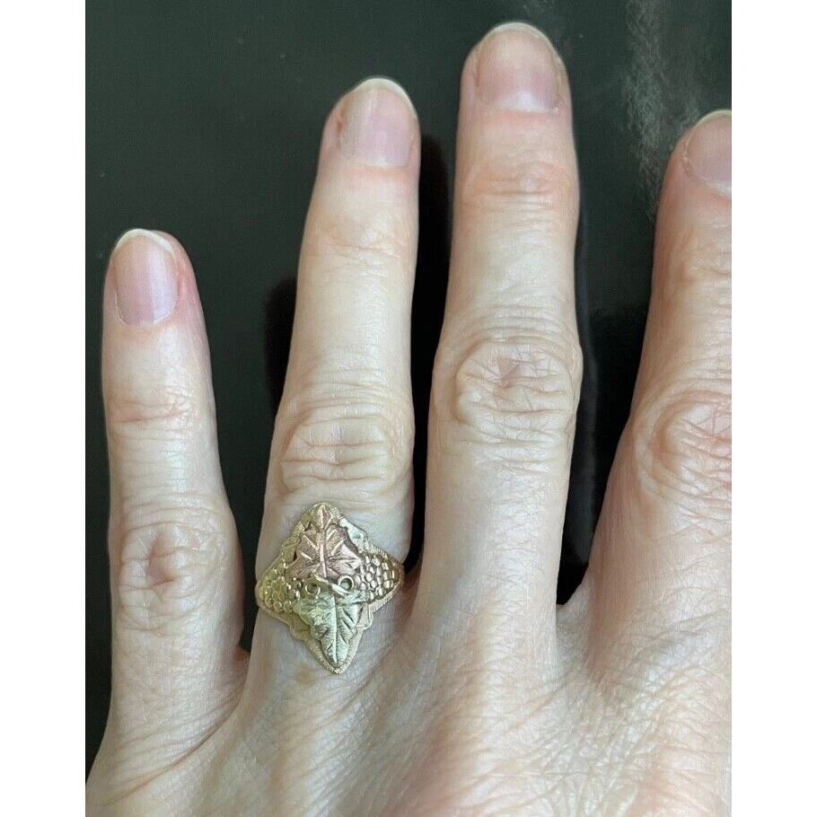 BLACK HILL MULTI-TONE GOLD GRAPES LEAVES RING SIZE 4 SKY - Image 4 of 4
