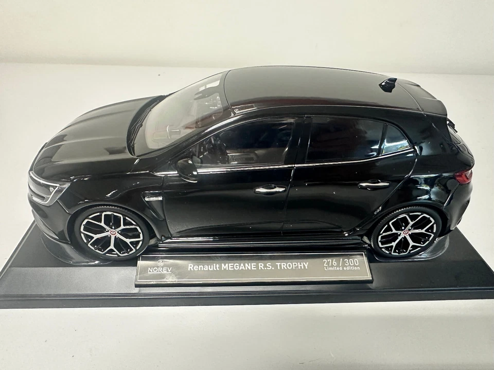 Norev Renault Megane R.S. Trophy 2019 Diamant Noir 1/18 185394 0425 13 - Photo 2/4