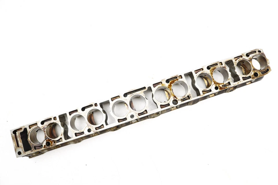 1997-2000 BMW 528I - Camshaft Bearing TRAY / Holder / Bridge (Exhaust) 1433094 - Image 4 of 4