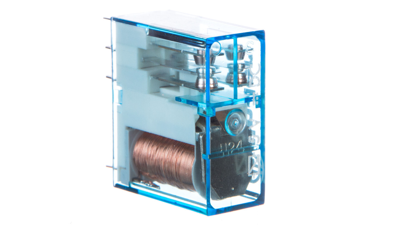 Miniature relay 2P 8A 5V DC 40.52.9.005.0000 /T2UK