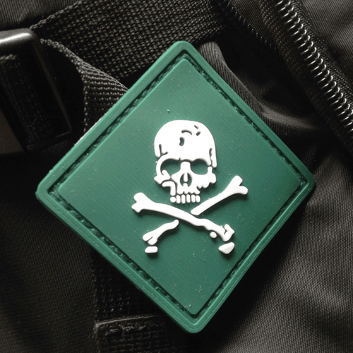 DEATH SKULL PIRATE FLAG Patches USA ARMY HOOK LOOP PATCH BADGE - Picture 2 of 5