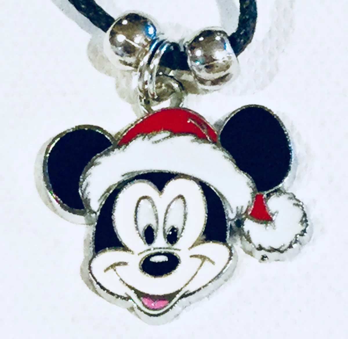 Details 132+ mickey mouse christmas necklace latest songngunhatanh.edu.vn