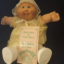 Vintage (78/82) 85' Cabbage Patch Baby Doll With Birth Certificate.  Caryn...