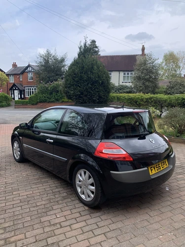 Renault Megane 1.6 Petrol 2006 (READ DESCRIPTION) - Picture 3 of 10