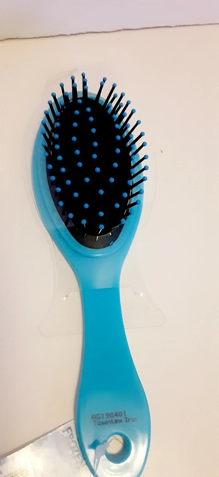 Disney Frozen 2 : Elsa Girls Hair Brush Comb Hairbrush 7 Inches Long Birthday Gi - Image 2 of 4