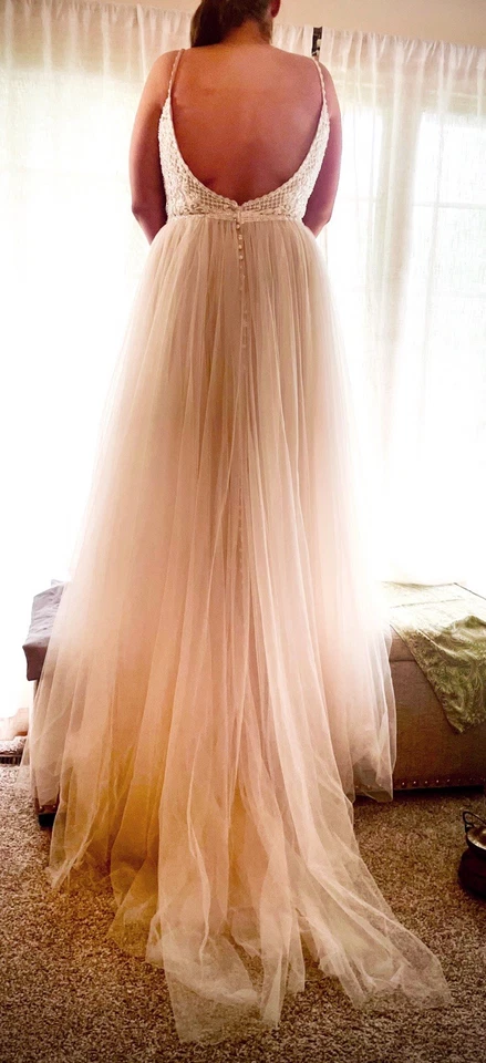 Nuevo vestido de novia beige con cuentas con etiquetas nunca usado talla 18 Foto 3 de 4